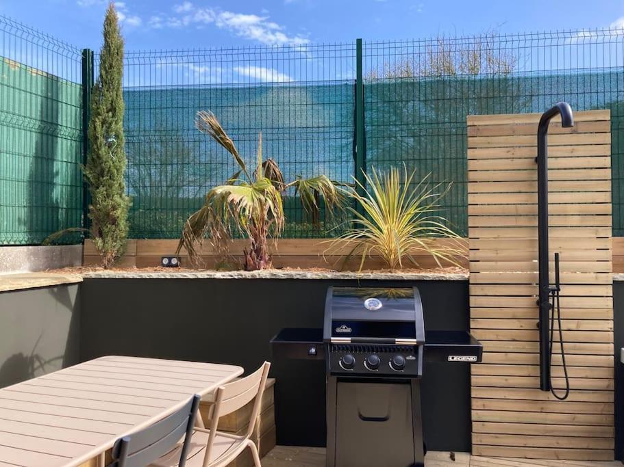Douceur De Vivre En Bord De Mer - Jacuzzi Et Cheminee Saint-Coulomb Esterno foto